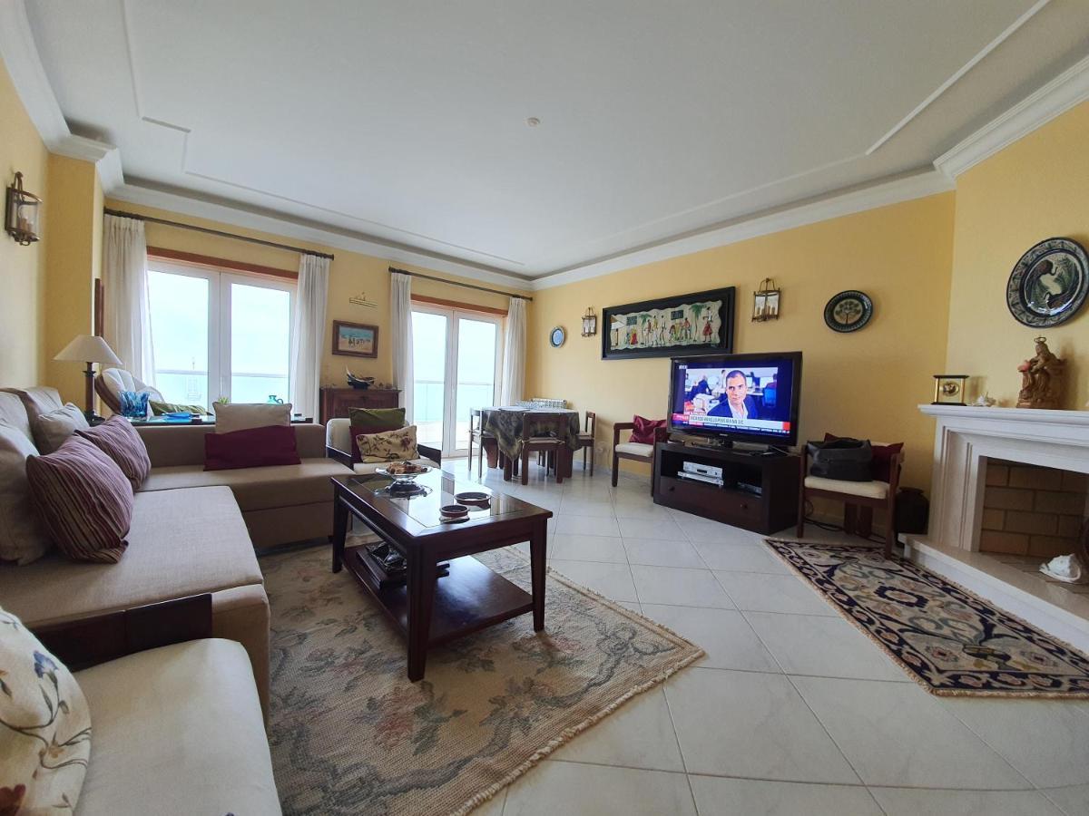 Nazare Apartamento Em Frente Ao Mar מראה חיצוני תמונה