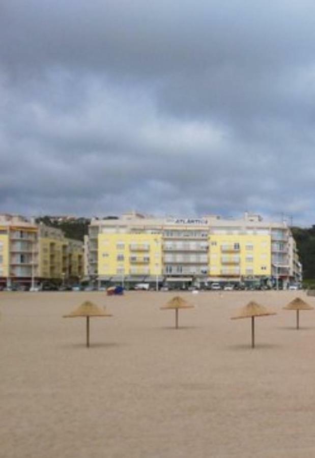 Nazare Apartamento Em Frente Ao Mar מראה חיצוני תמונה